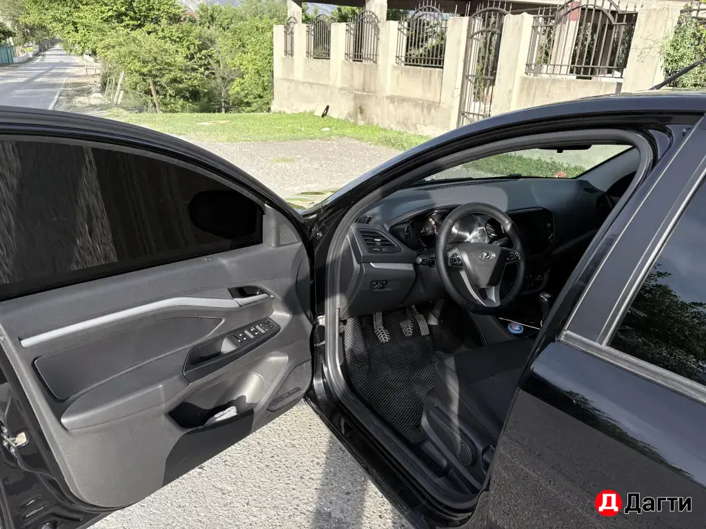 LADA (ВАЗ) Vesta, 2021 года