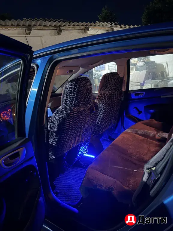 Peugeot 307, 2004 года