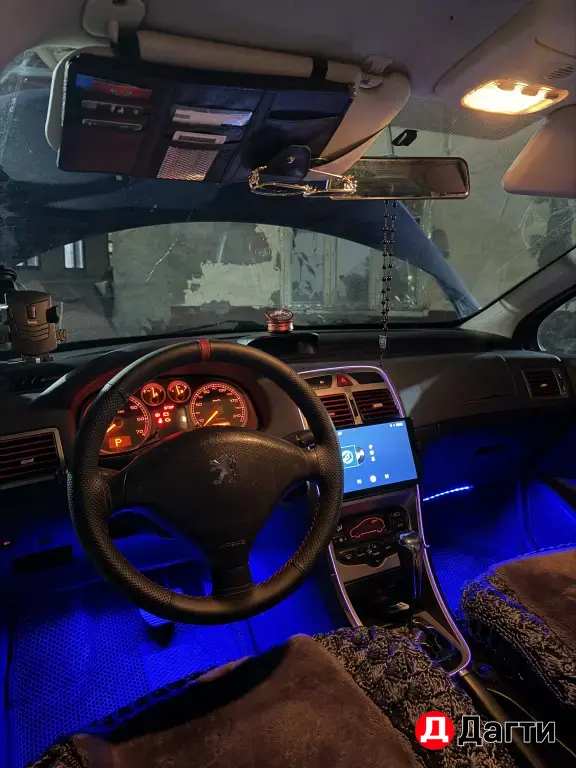 Peugeot 307, 2004 года