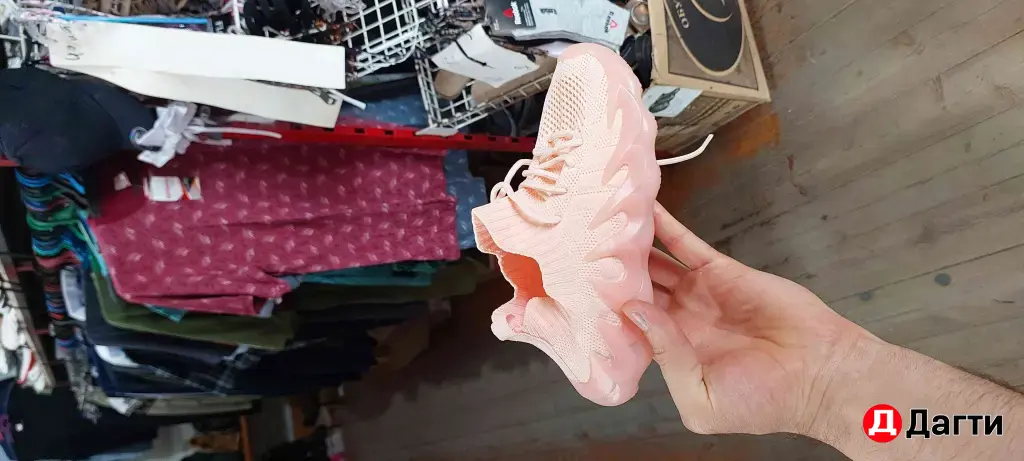 красовки изики