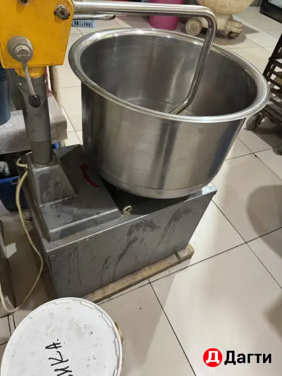 Тестомес для пекарни