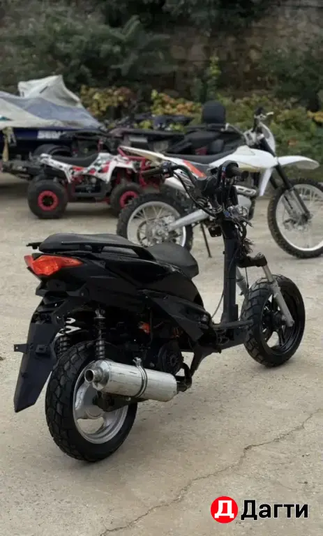 скутер Racer force 150F