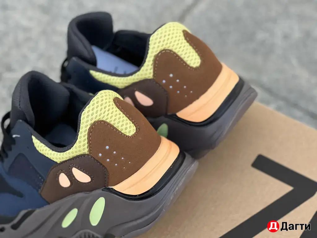 Кроссовки мужские Adidas Yeezy boost 700