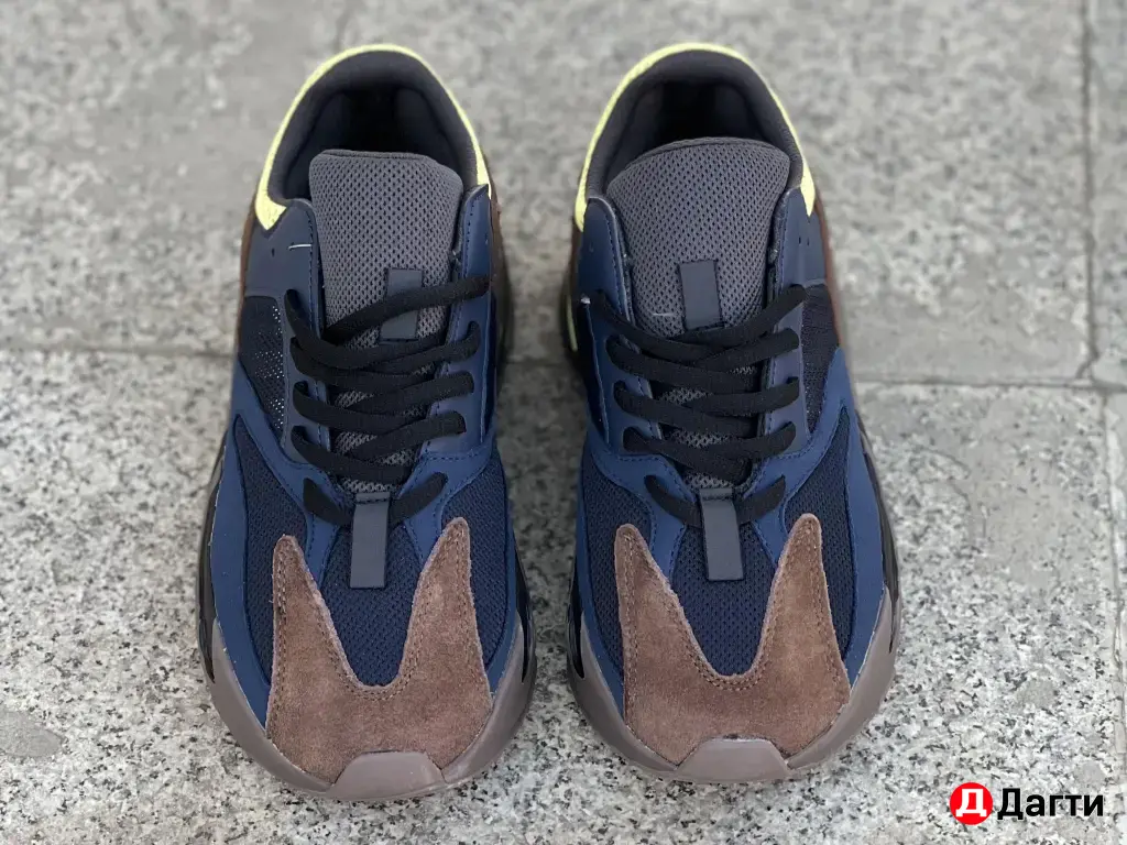 Кроссовки мужские Adidas Yeezy boost 700