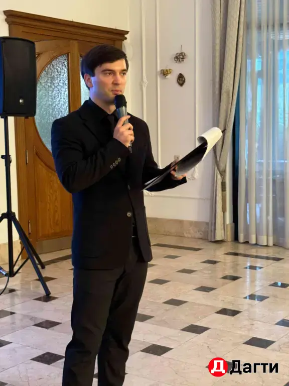 Ведущий (тамада) на свадьбу