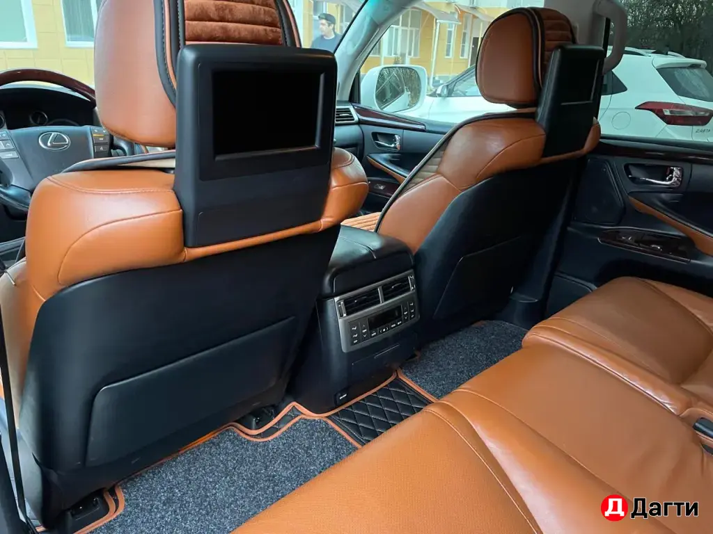 Lexus LX, 2013 года