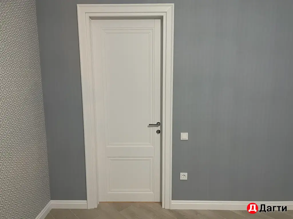 установка плинтусов,наличников и доборов.