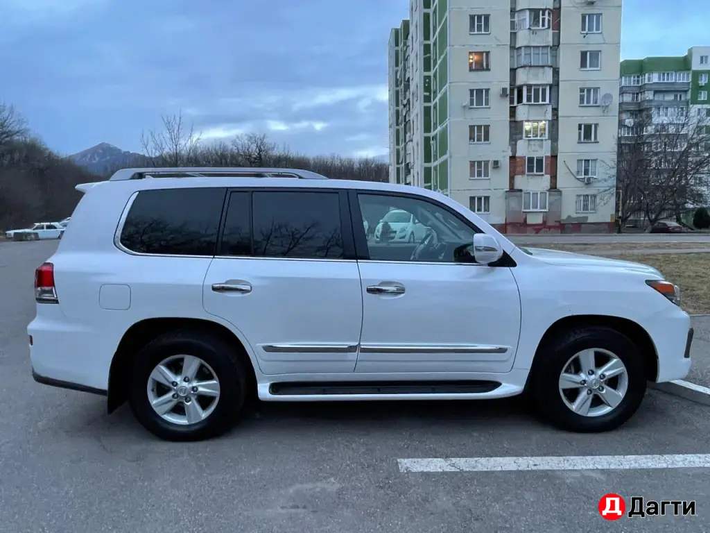 Lexus LX, 2013 года