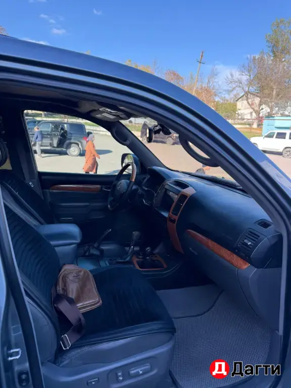 Lexus GX, 2005 года