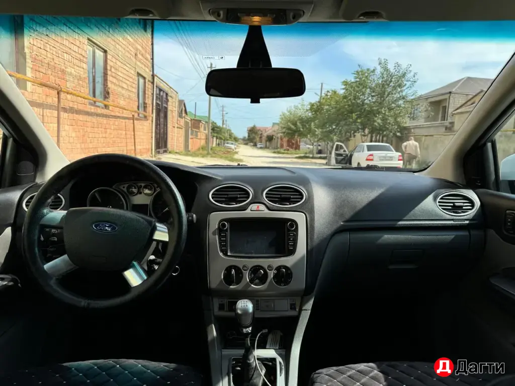 Ford Focus, 2010 года