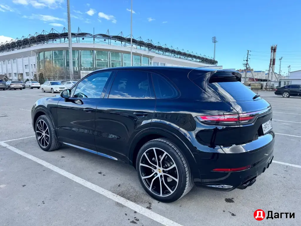 Porsche Cayenne, 2018 года