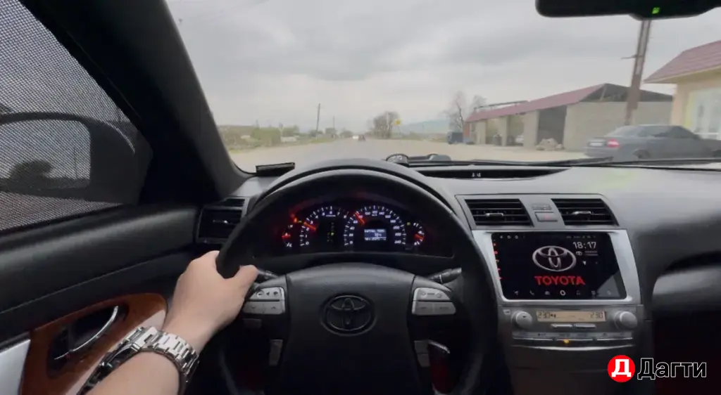 Toyota Camry, 2010 года