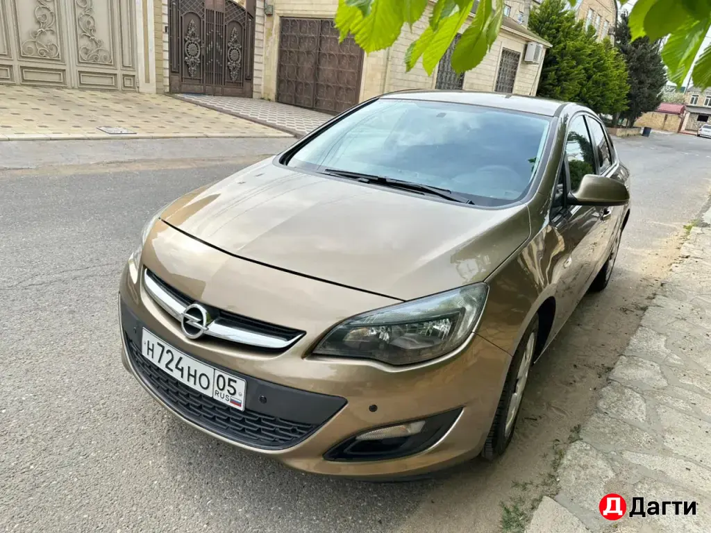 Opel Astra, 2014 года