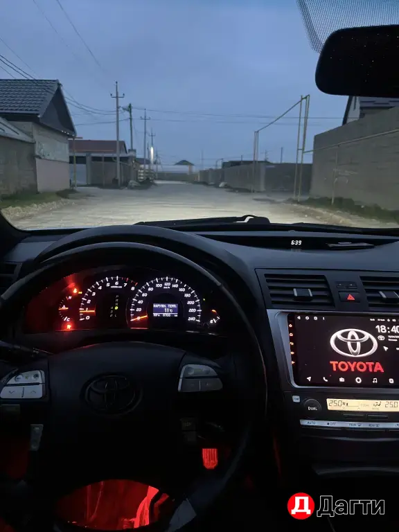 Toyota Camry, 2010 года