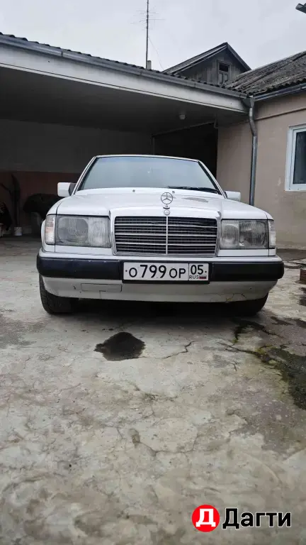 Mercedes-Benz E-Класс, 1990 года