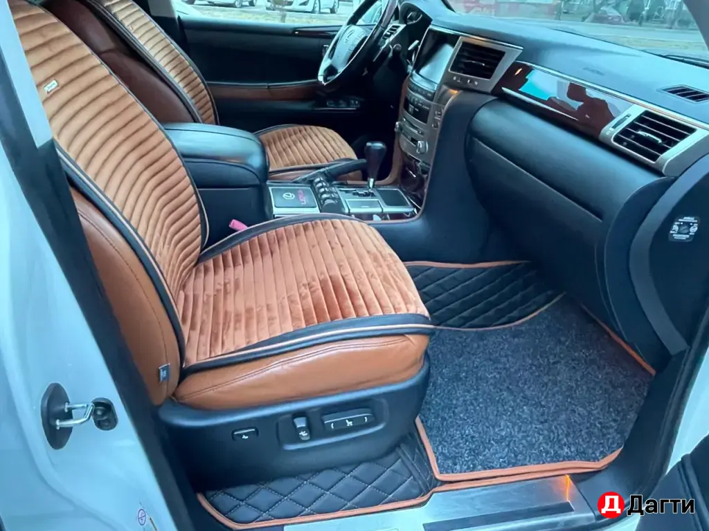 Lexus LX, 2013 года