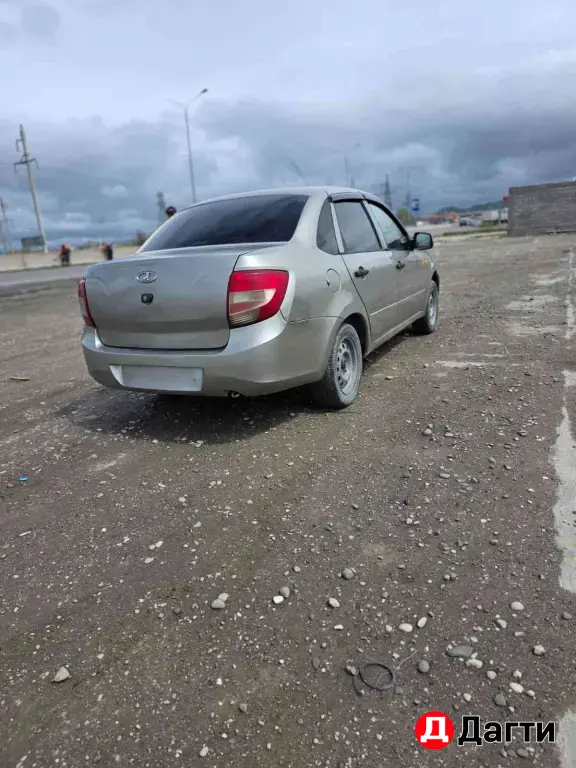 LADA (ВАЗ) Granta, 2013 года