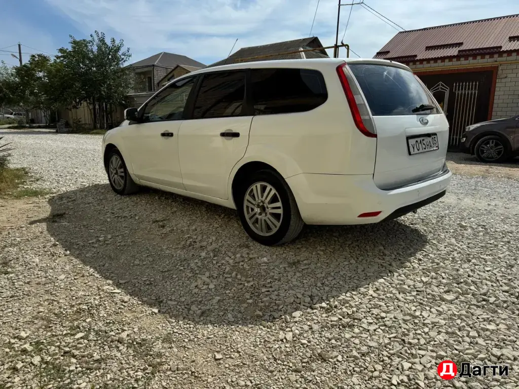 Ford Focus, 2010 года