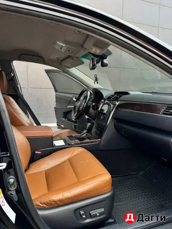 Toyota Camry, 2017 года