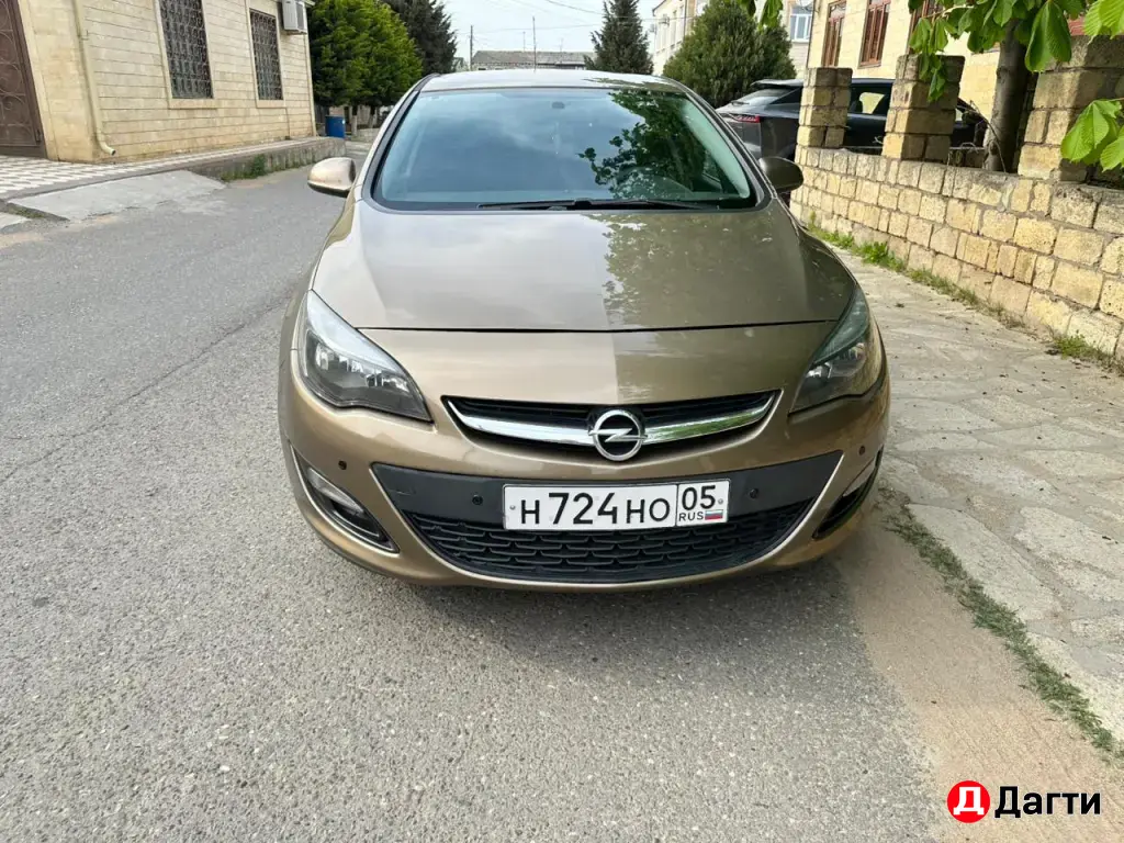 Opel Astra, 2014 года