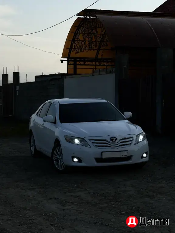 Toyota Camry, 2010 года