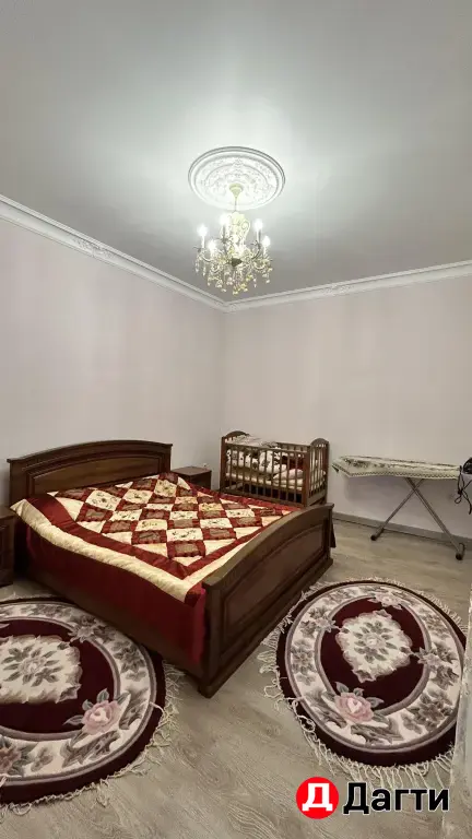 уютный дом с беседкой возле моря