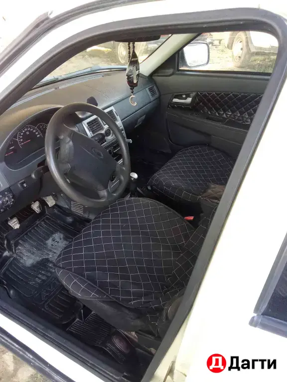 LADA (ВАЗ) Priora, 2011 года