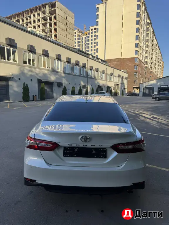 Toyota Camry, 2019 года