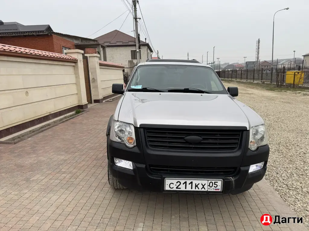 Ford Explorer, 2008 года