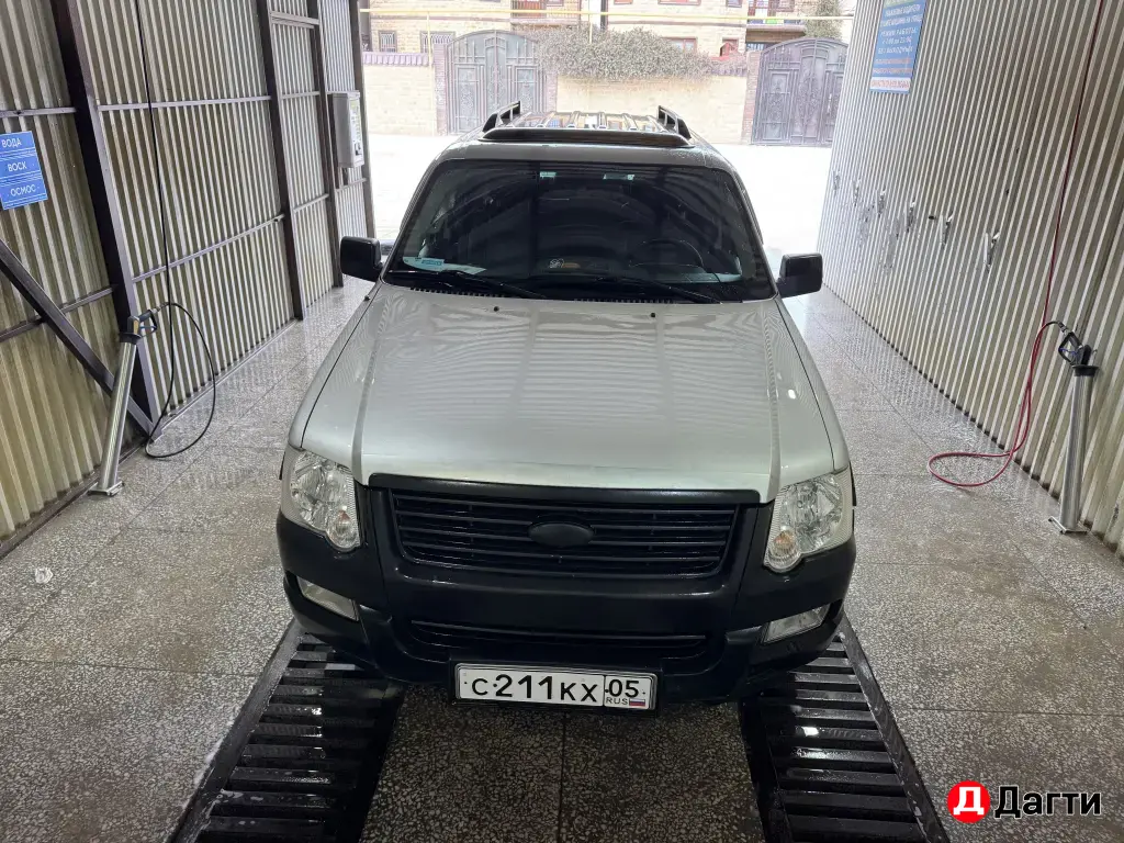 Ford Explorer, 2008 года