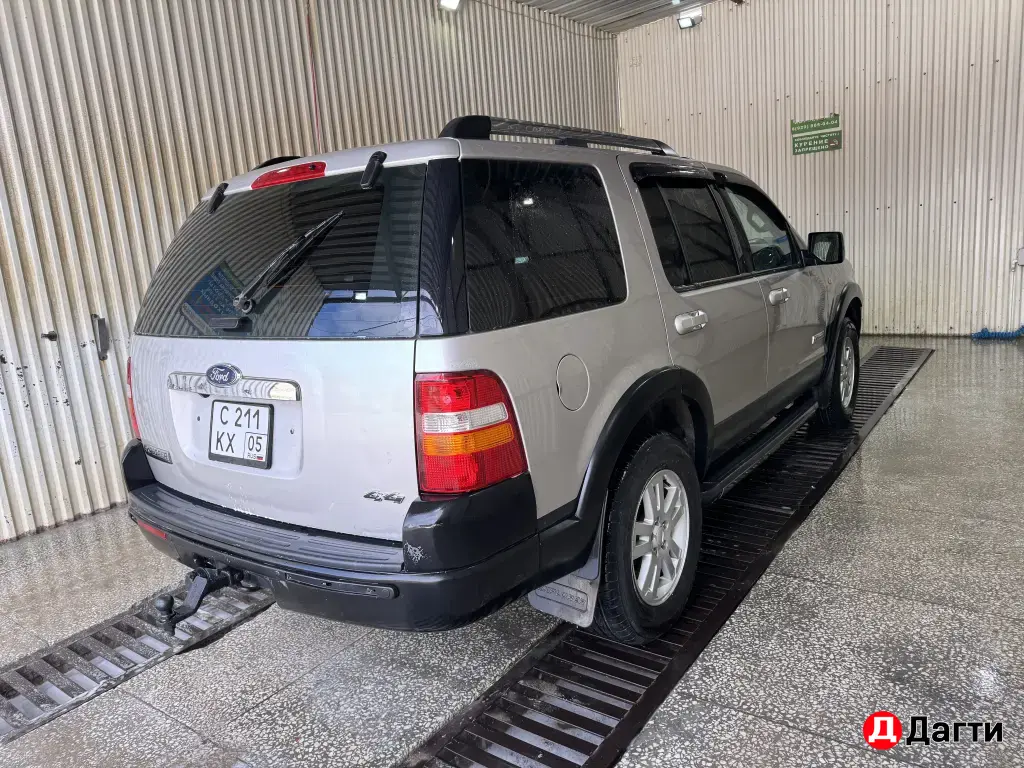 Ford Explorer, 2008 года