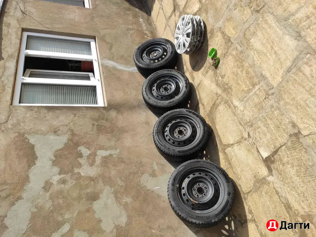 Продаю колёса Toyota Corolla в сборе 205/55 R16