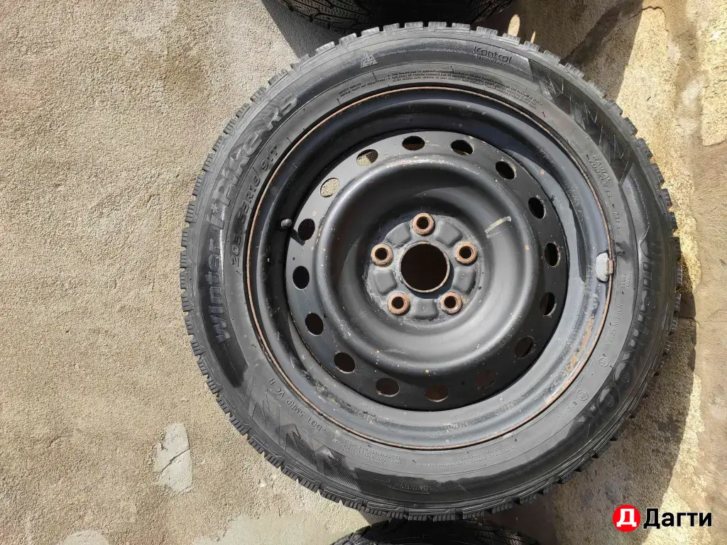 Продаю колёса Toyota Corolla в сборе 205/55 R16