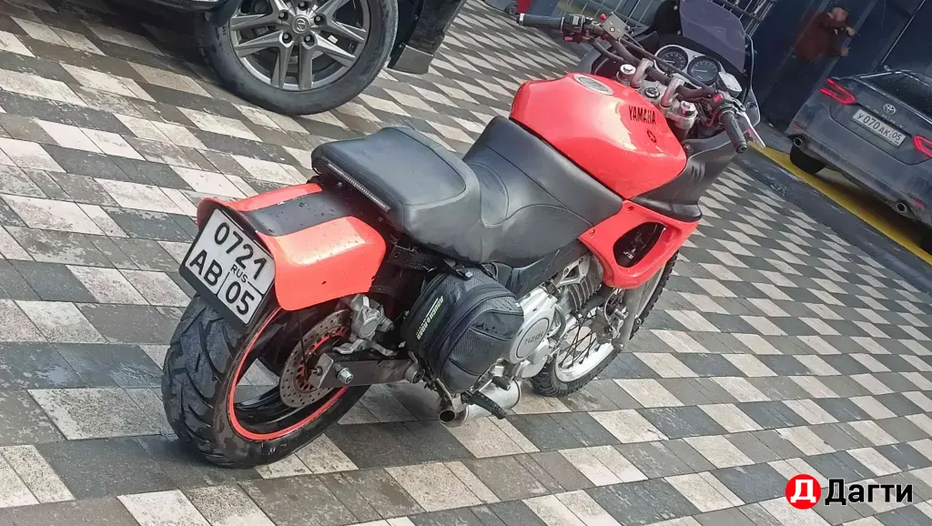 Yamaha TDM 850