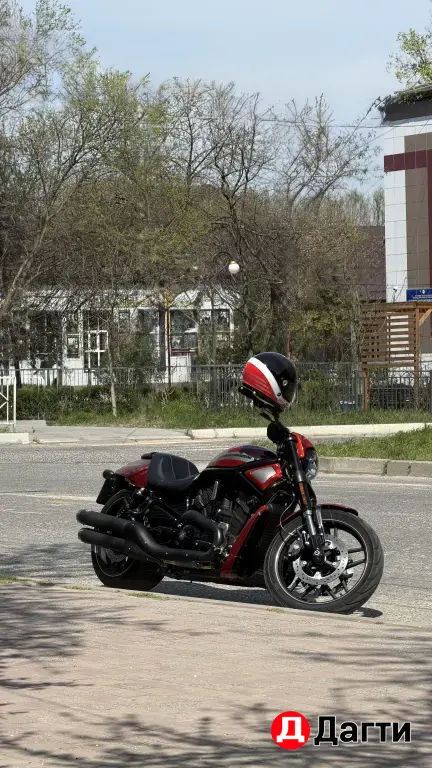 HARLEY DAVIDSON ON VRS C