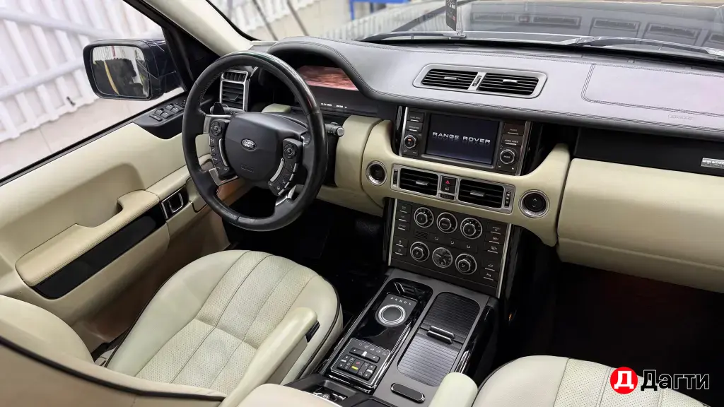 Land Rover Range Rover, 2011 года