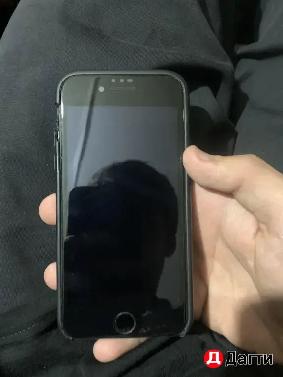 iPhone 8 64гб