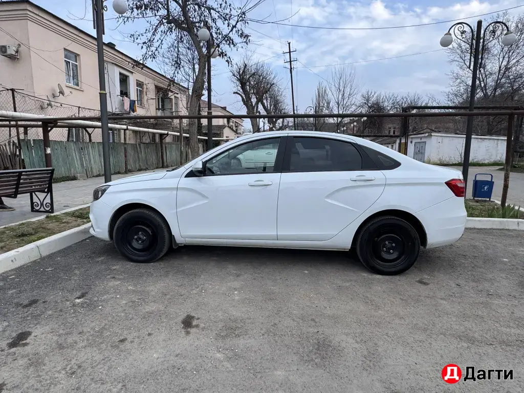 LADA (ВАЗ) Vesta, 2021 года