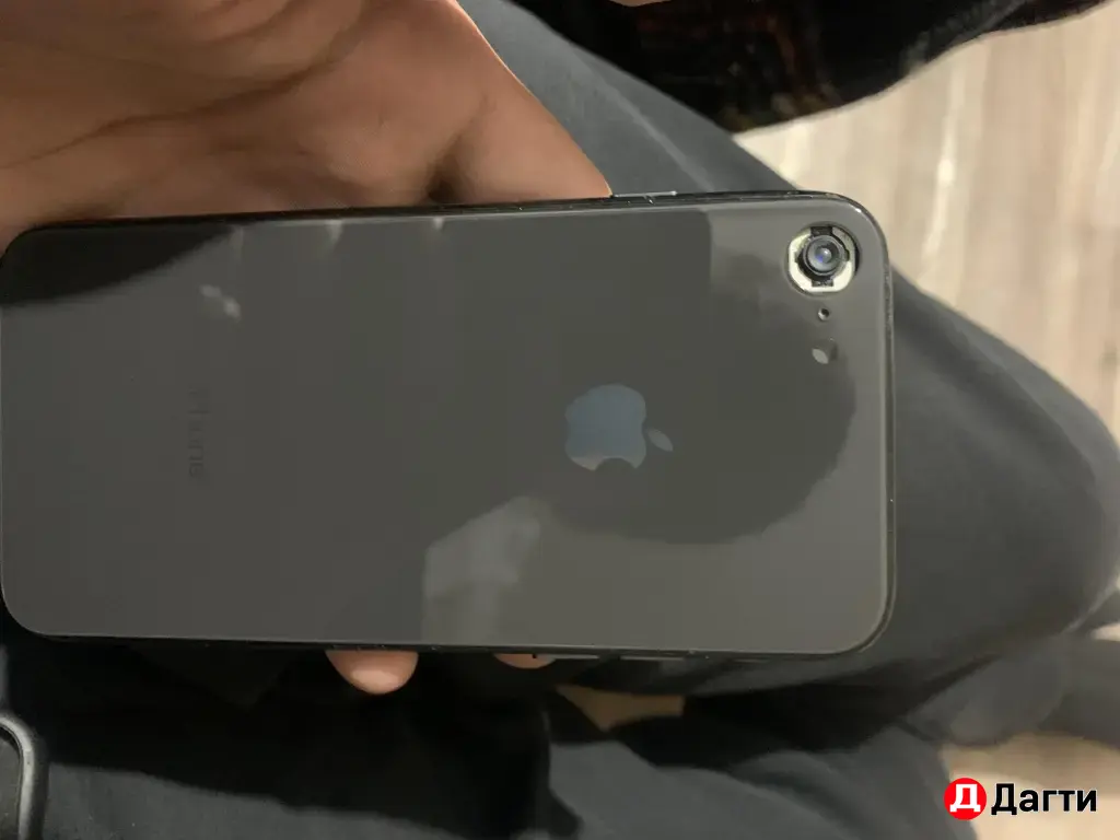 iPhone 8 64гб