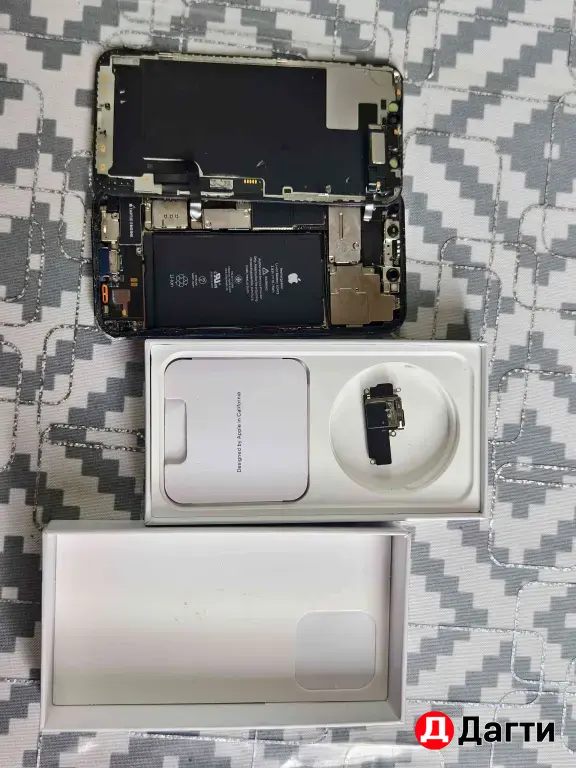 IPhone 12.