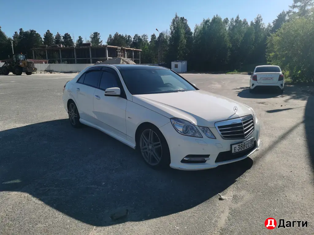 Mercedes-Benz E-Класс, 2012 года
