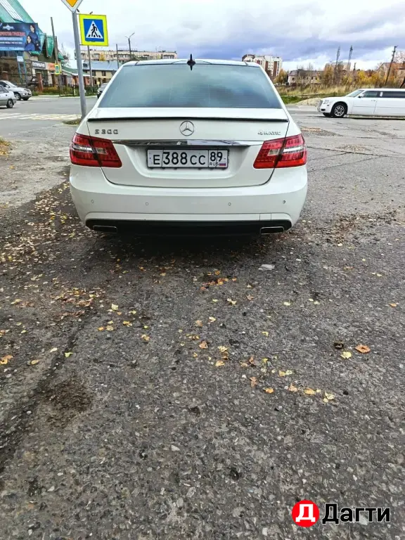 Mercedes-Benz E-Класс, 2012 года