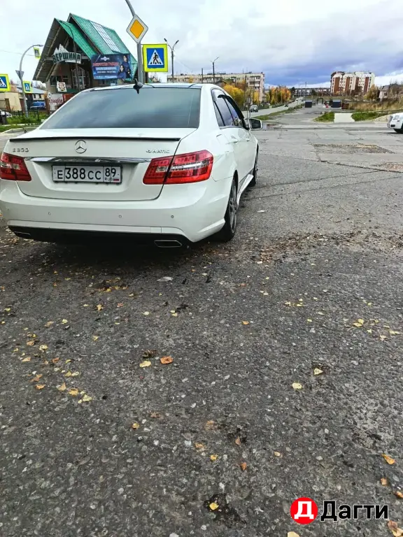 Mercedes-Benz E-Класс, 2012 года
