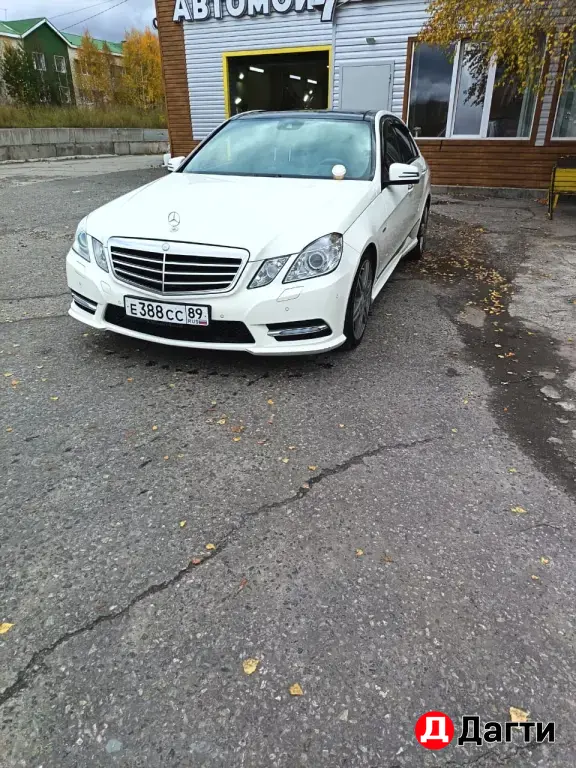 Mercedes-Benz E-Класс, 2012 года