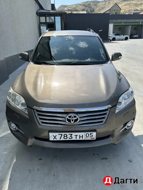 Toyota RAV4, 2010 года