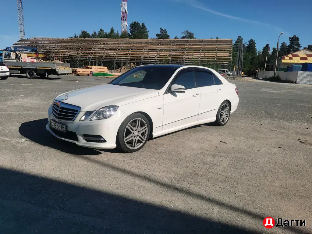 Mercedes-Benz E-Класс, 2012 года