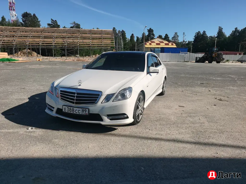 Mercedes-Benz E-Класс, 2012 года