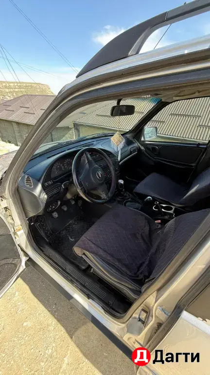 Chevrolet Niva, 2013 года