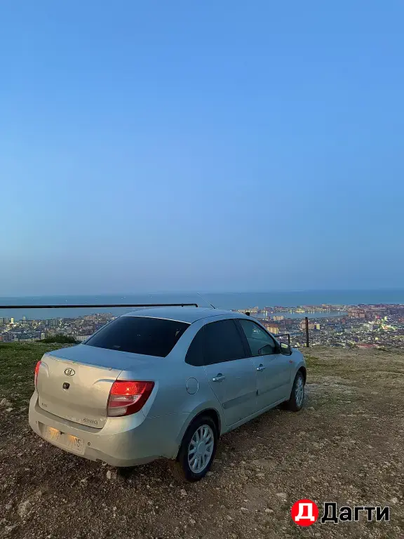 LADA (ВАЗ) Granta, 2013 года