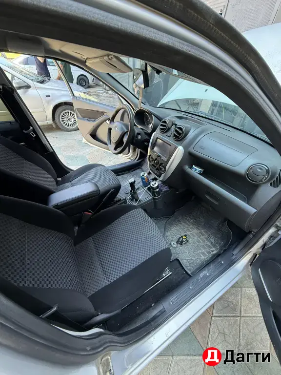 LADA (ВАЗ) Granta, 2013 года